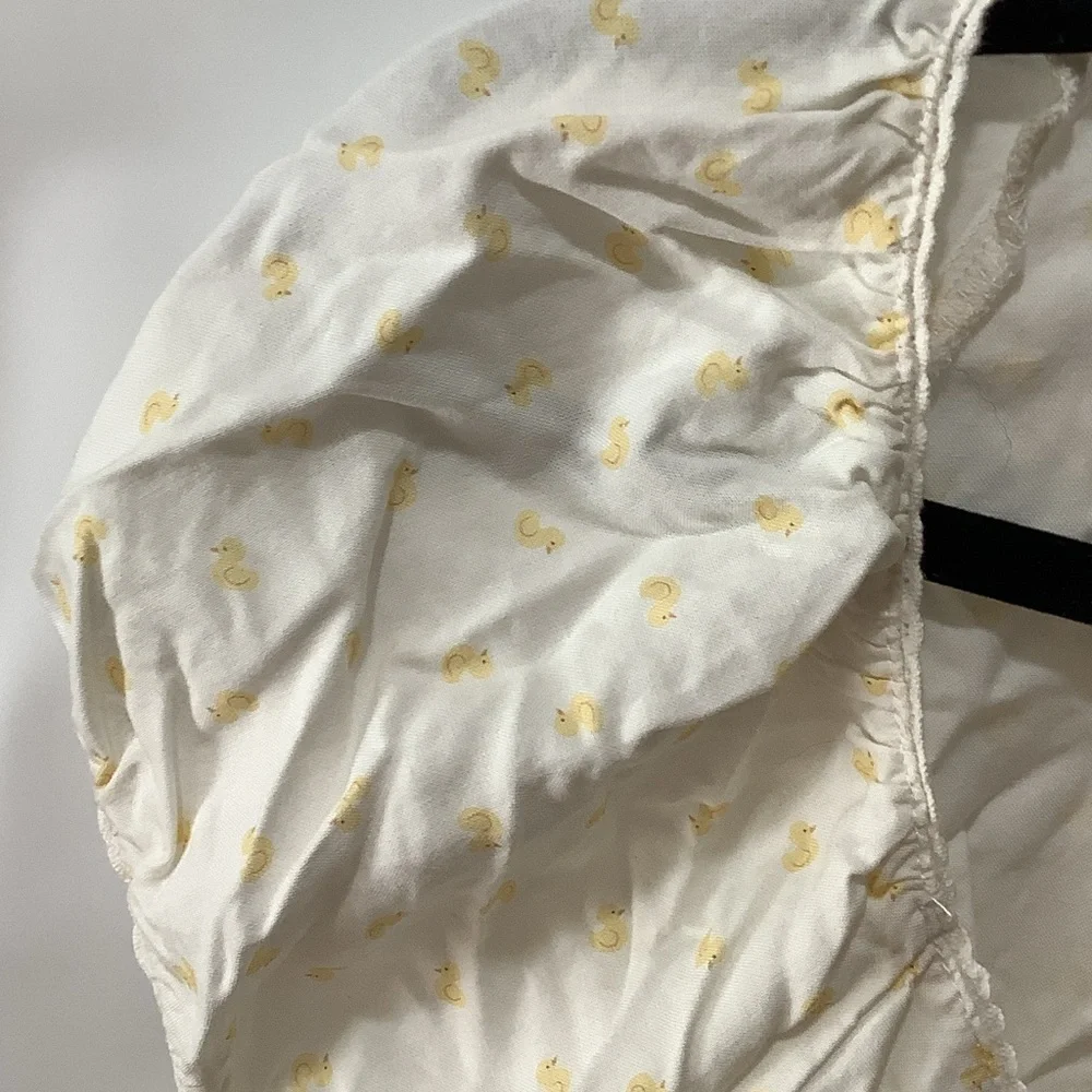 Brandy Melville blouse with ducks - Picture 4 of 10